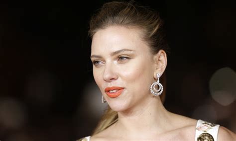 scarlett johansen nude|Scarlett Johansson Opens Up About Her First Fully Nude Role